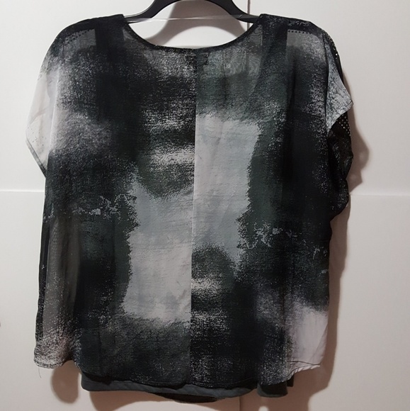 🆕️WORLD UNITY Studded Popover Chiffon Top - Picture 2 of 8